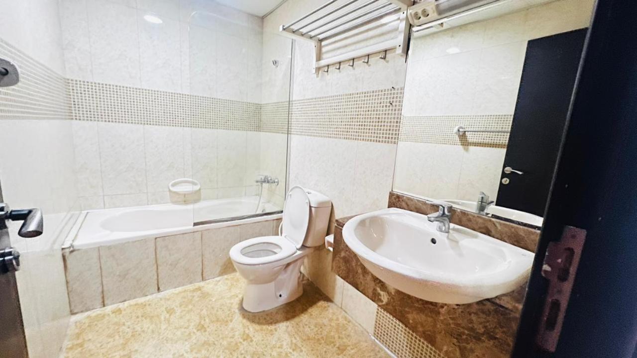 Traveller Partition Room In Al Barsha 1 Near Metro Dubai Luaran gambar